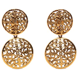Orecchini a clip Chanel Gold CC placcati oro Filigrana a Doppi Orbi Pendenti