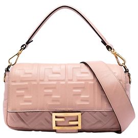 Fendi Baguette Tasche aus rosa geprägtem Zucca-Leder