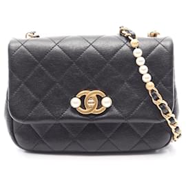 Borsa a tracolla Chanel in pelle nera trapuntata