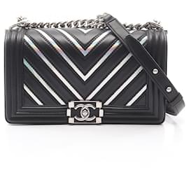 Borsa a tracolla Chanel Boy V-Stitch