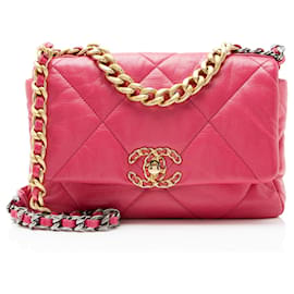 Borsa a tracolla Chanel Lambskin 19 Medium Flap