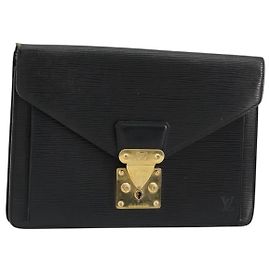 LOUIS VUITTON Epi Serie Dragonne Clutch Bag Black Noir M52612 LV Auth BA12736