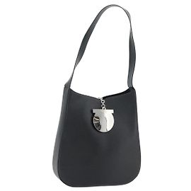 Borsa a tracolla Salvatore Ferragamo Gancini in pelle nera argento Auth bs35252