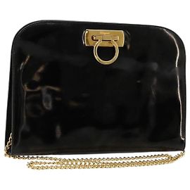Salvatore Ferragamo Gancini Chain Bag Pelle vernice Nero Oro Auth bs35209