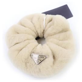Scrunchie in mouton con logo Triangle Prada