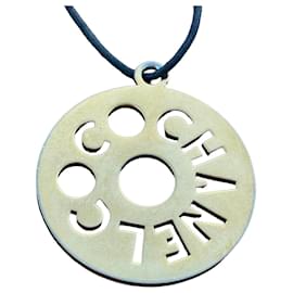 Pendente rotondo Chanel dorato