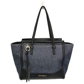Borsa Tote da donna Salvatore Ferragamo Gancini Amy EZ-21 F759