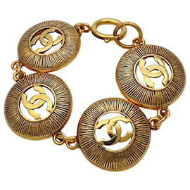 Bracciale con charm Chanel in oro