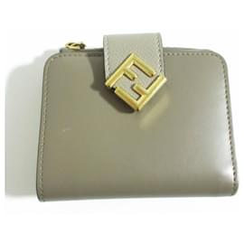 Fendi FF Diamond Klapperbrieftasche