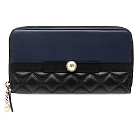 Cartera larga redonda con cremallera en matelassé Chanel
