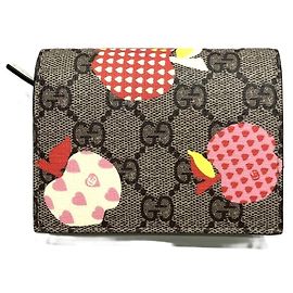 Monedero Gucci GG Supreme