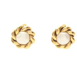 Orecchini a clip Chanel placcati oro con perle sintetiche