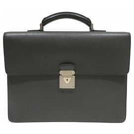 Valigetta Louis Vuitton Taiga Robusto
