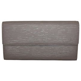 Louis Vuitton Epi Pochette Portemonnaie Credit Long Wallet para mujer