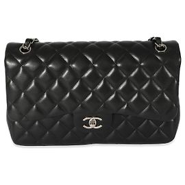 Borsa Chanel Black Quilted Lambskin Jumbo Classic Double Flap