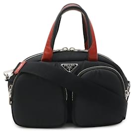 Borsa in nylon con logo Triangle Prada 2WAY
