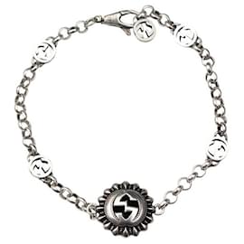 Gucci Bracciale con charm logo GG argento
