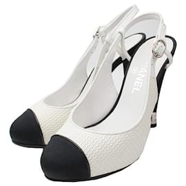 Chanel Scarpe slingback Captoe bicolore