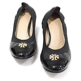 JOLIE Block Heel Pumps aus schwarzem Lack-Lammleder - Tory Burch