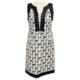 Ärmelloses Chanel Kleid aus geometrischem Jacquard Schwarz / Weiß Paris-Dubai Cruise Resort 2015