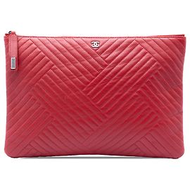 Clutch Chanel Red Large Diagonal Quilted Lambskin O Case