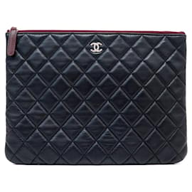 NEUE CHANEL CLASSIC MATELASSIERTES LEDER-ZIP-POUCH BAG A82545 - Chanel
