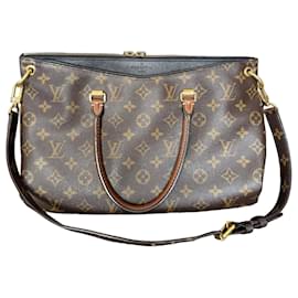 Louis Vuitton Monogram Pallas Borsa a Spalla