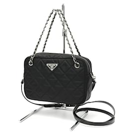 Borsa a tracolla in nylon trapuntato nero Prada