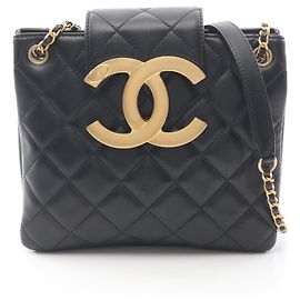Borsa a tracolla Chanel Matelassé in pelle di agnello nera