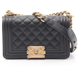 Bolsa de Ombro Chanel Boy Small