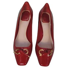Christian Dior Pumps aus rotem Lackleder