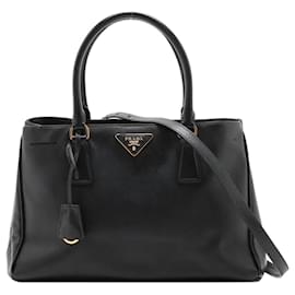 Prada Borsa Galleria 2way in pelle Saffiano nera