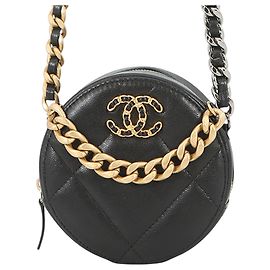 Clutch rotonda 19 in pelle di agnello nera con catena Chanel