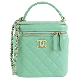 Vanity Case Chanel Green Small CC Caviar con Manico e Catena