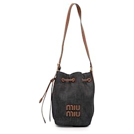 Miu Miu Bucket Bag aus blauem Denim mit Logo