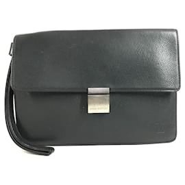 Louis Vuitton Taiga Selenga Tasche