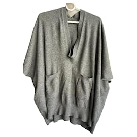 Brunello Cucinelli Kaschmir-Poncho in Grau