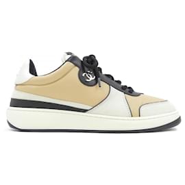 Sneakers in pelle di agnello Chanel