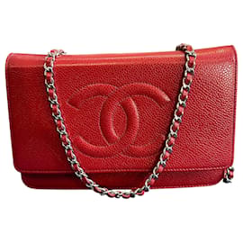 Carteira com corrente Chanel CC Caviar 2012