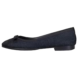 Ballerine Chanel in tessuto nero con fiocchi, Taglia 38.5 Usato