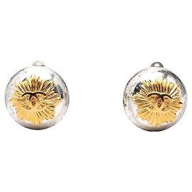 Chanel Sunburst runde Clip-Ohrringe aus silberfarbenem CC-Messing und vergoldetem Metall