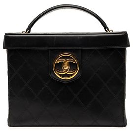 Beauty Case Chanel Black CC Stitched Calfskin Turnlock