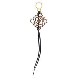 Charm per borsa Loewe in pelle marrone