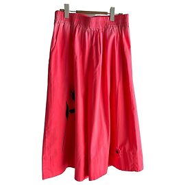 Autre Marque PLU Neon-korallrosa Baumwoll-Knöchelhose mit schwarzem Rosenprint