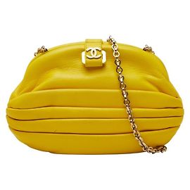 Borsa a tracolla Chanel Coco Mark in pelle gialla