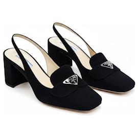 Prada Schwarze Wildleder Slingback-Pumps mit Logo