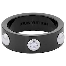 Louis Vuitton Petite Bague Crew Diamond Ring