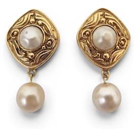 ORECCHINI VINTAGE CHANEL 1990 BAROCCHI DI PERLE CLIP