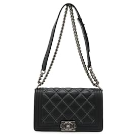 Borsa a tracolla Chanel Boy 25 in pelle con perline