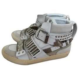 Toga Pulla Zapatillas Caña Alta Cuero Blanco Tachuelas